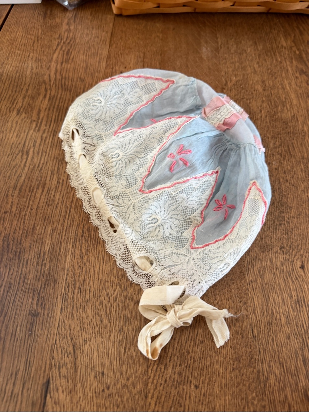 Antique blue and pink lace-trimmed night bonnet - Picture 3 of 6